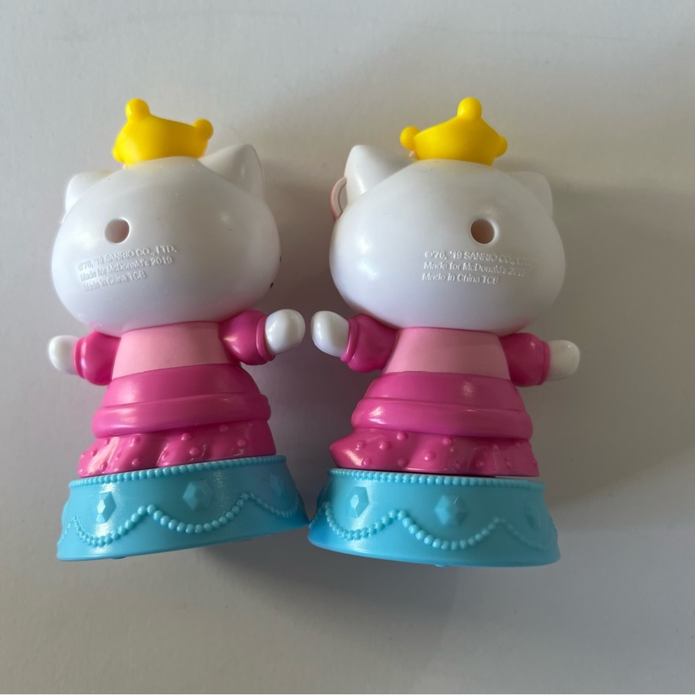 2 Hello Kitty 2019 McDonald’s Toys Princess Happy Meal Toys Sanrio - Picture 3 of 8